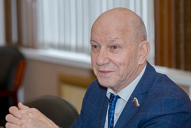 Депутаты поддержали индексацию выплат приемным родителям